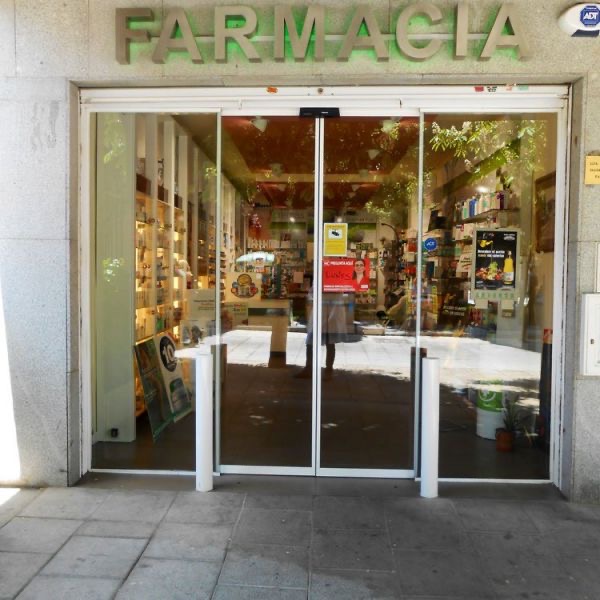 farmacia capuchinas en Pinto 01